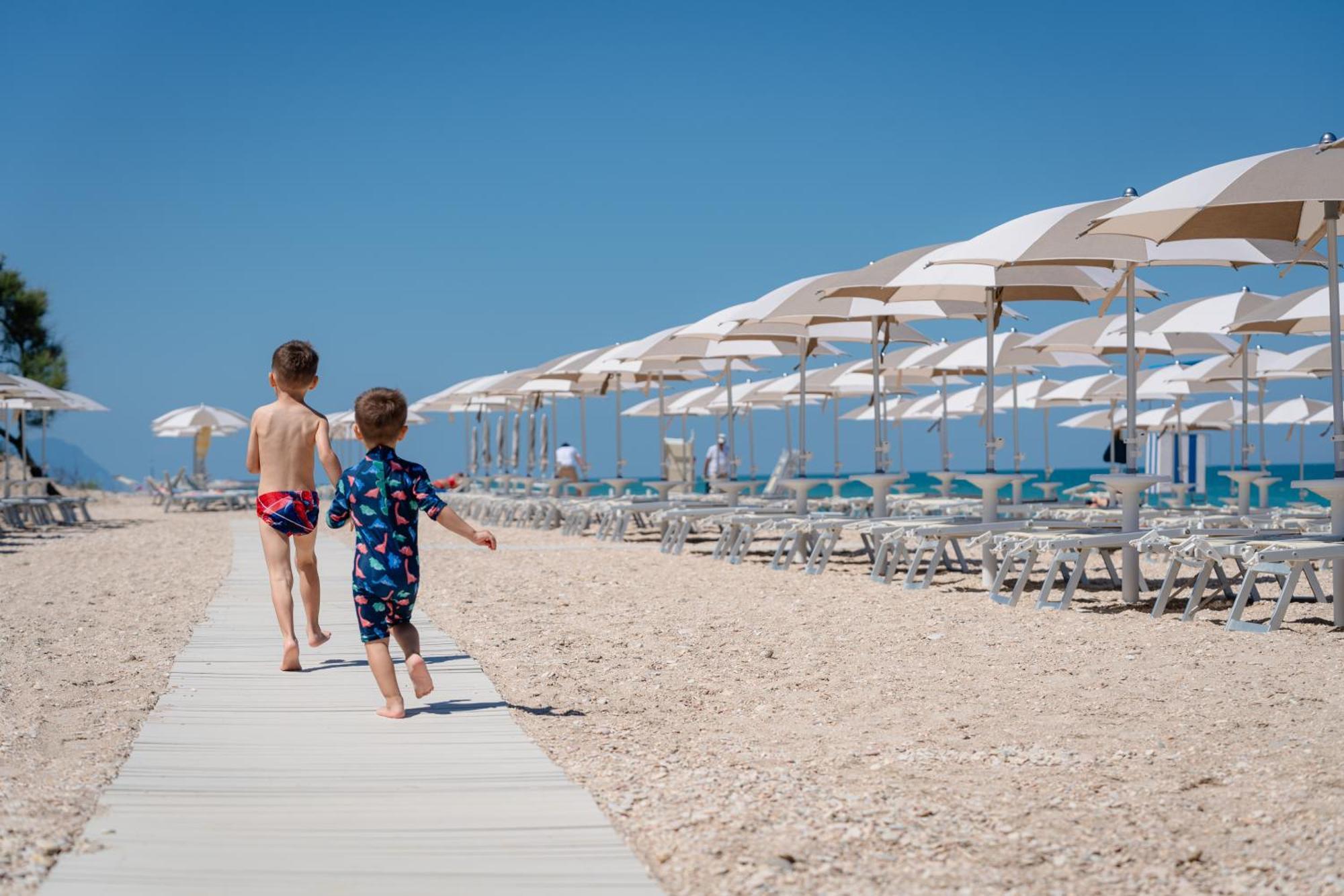 Hotel Club Del Sole La Risacca Family Collection Porto SantʼElpidio Exteriér fotografie